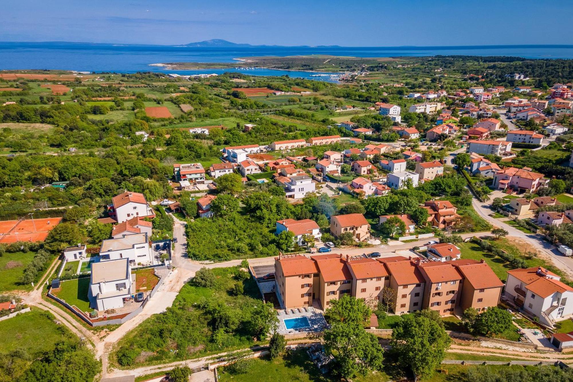 Apartments Cesare With Shared Pool Ližnjan Camera foto